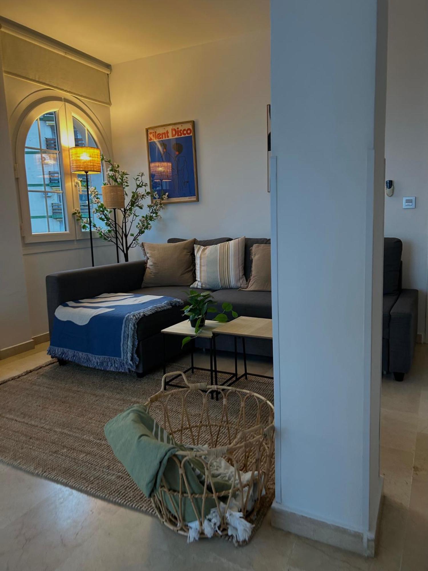 Mediterranean Near The With Seaview, Pool & Balcony