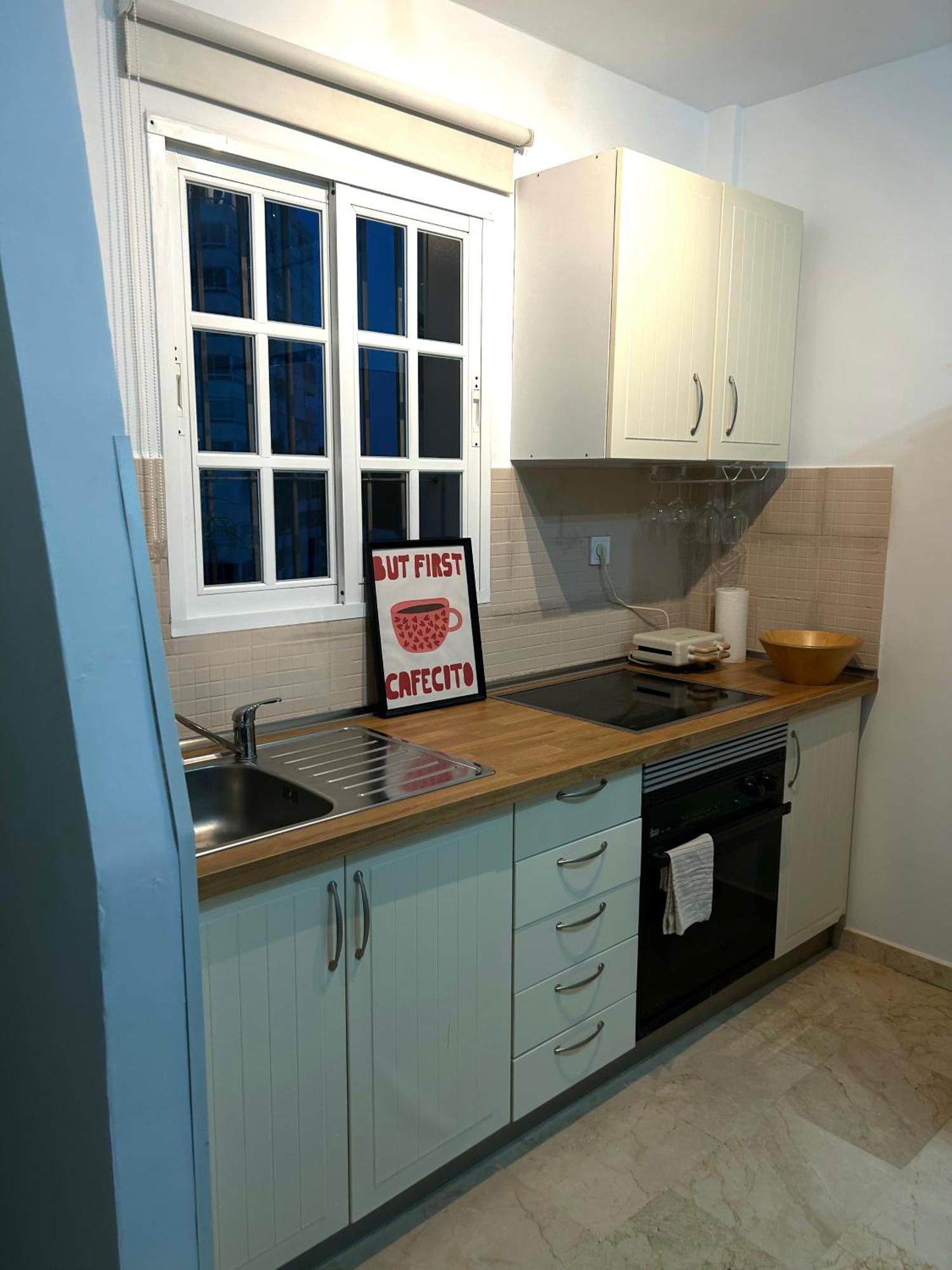 Apartment Mediterranean Near The With Seaview, Pool & Balcony Benalmadena